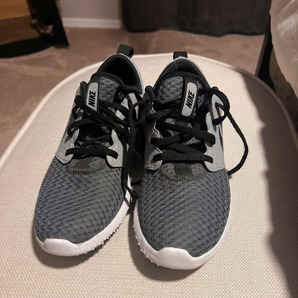 Women’s Nike golf shoes